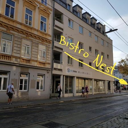 Schubert Park Apartment Near Volksopera Виена Екстериор снимка
