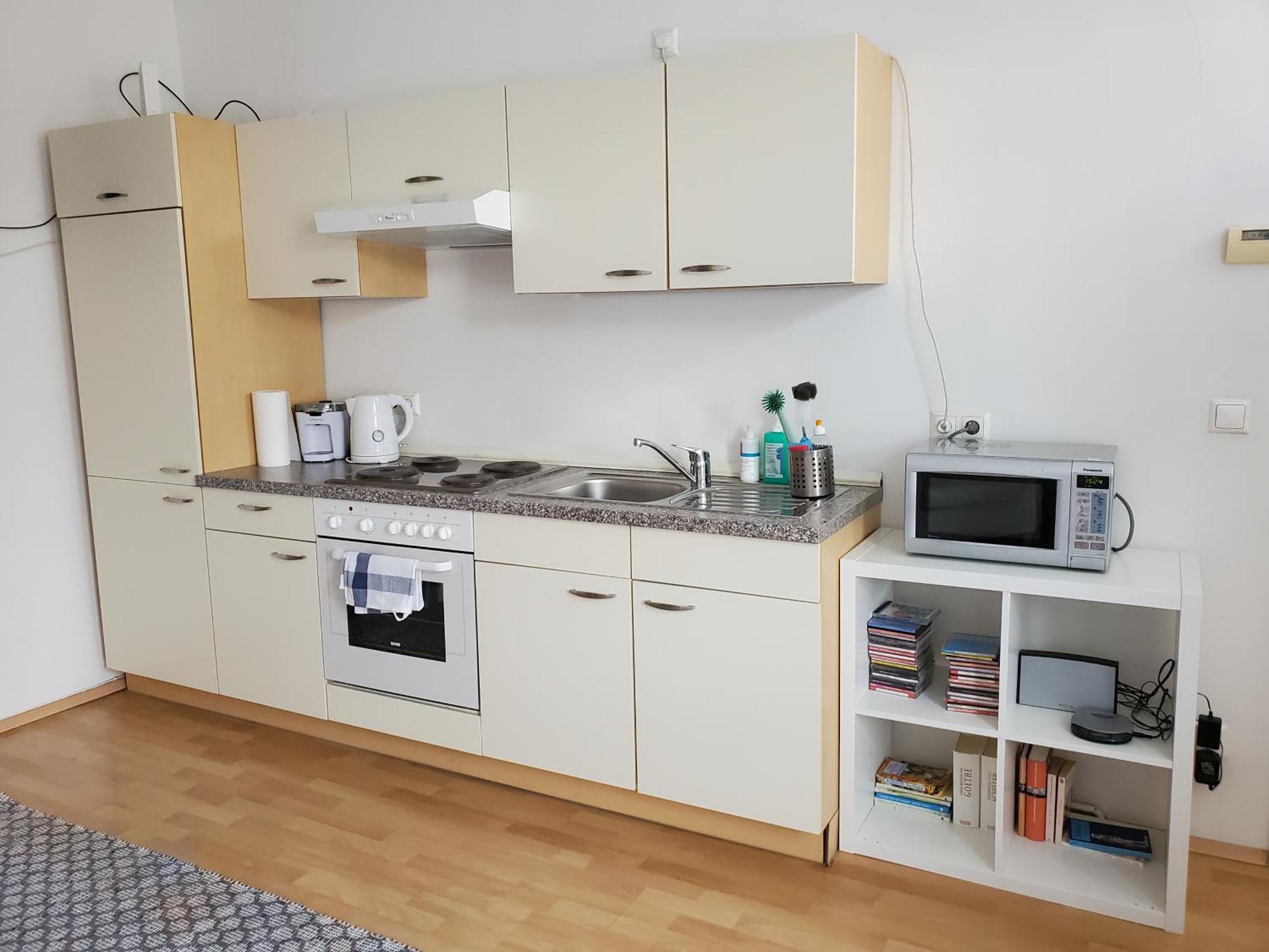 Schubert Park Apartment Near Volksopera Виена Екстериор снимка